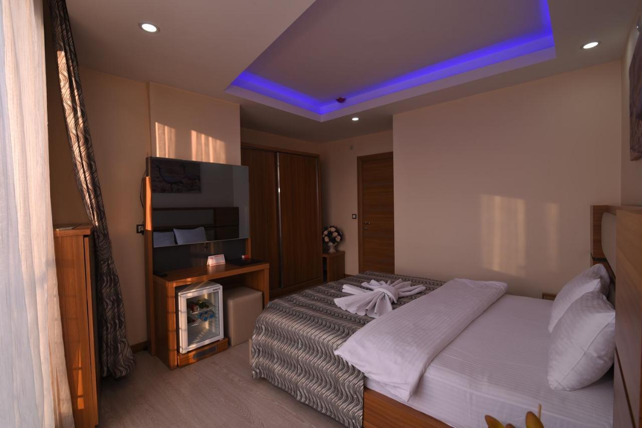 Mus Grand Hotel Kültér fotó