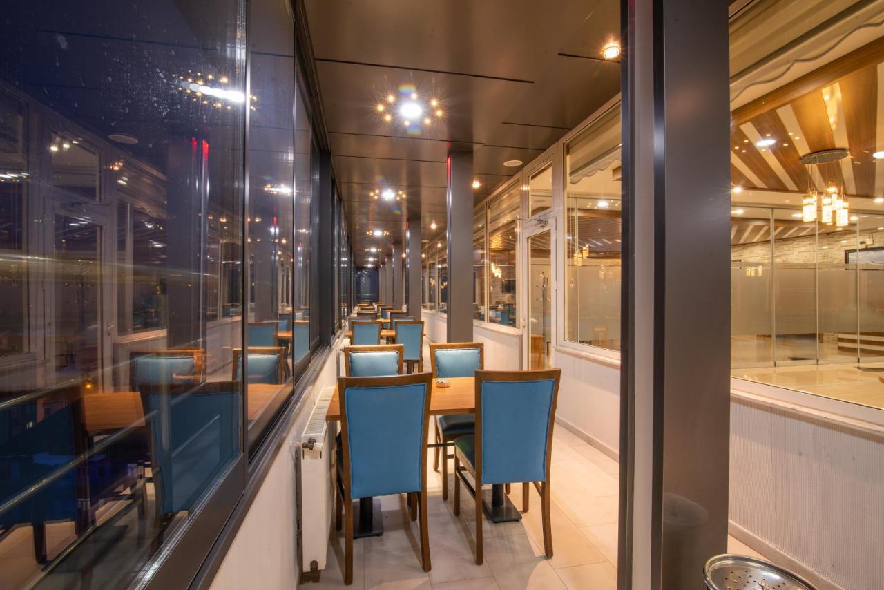Mus Grand Hotel Kültér fotó
