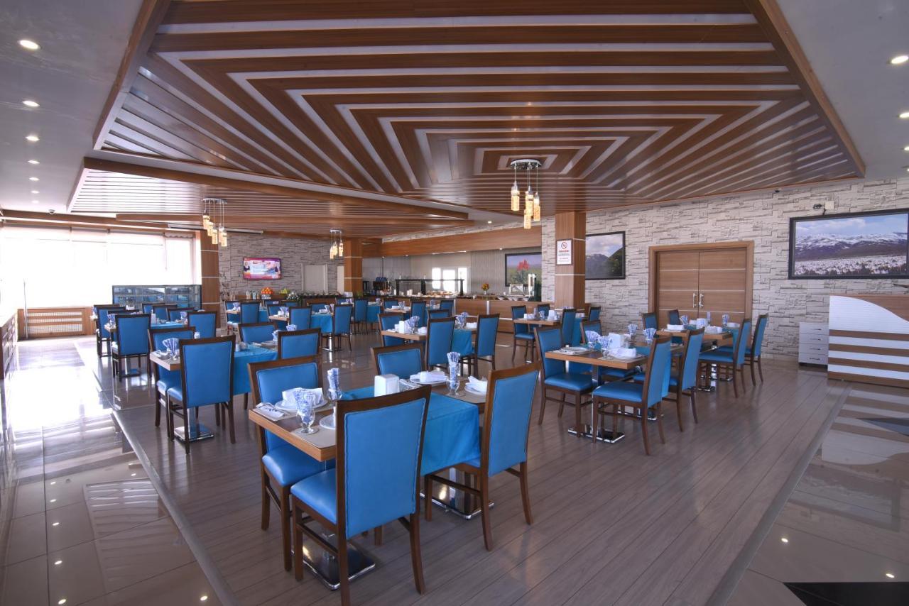 Mus Grand Hotel Kültér fotó
