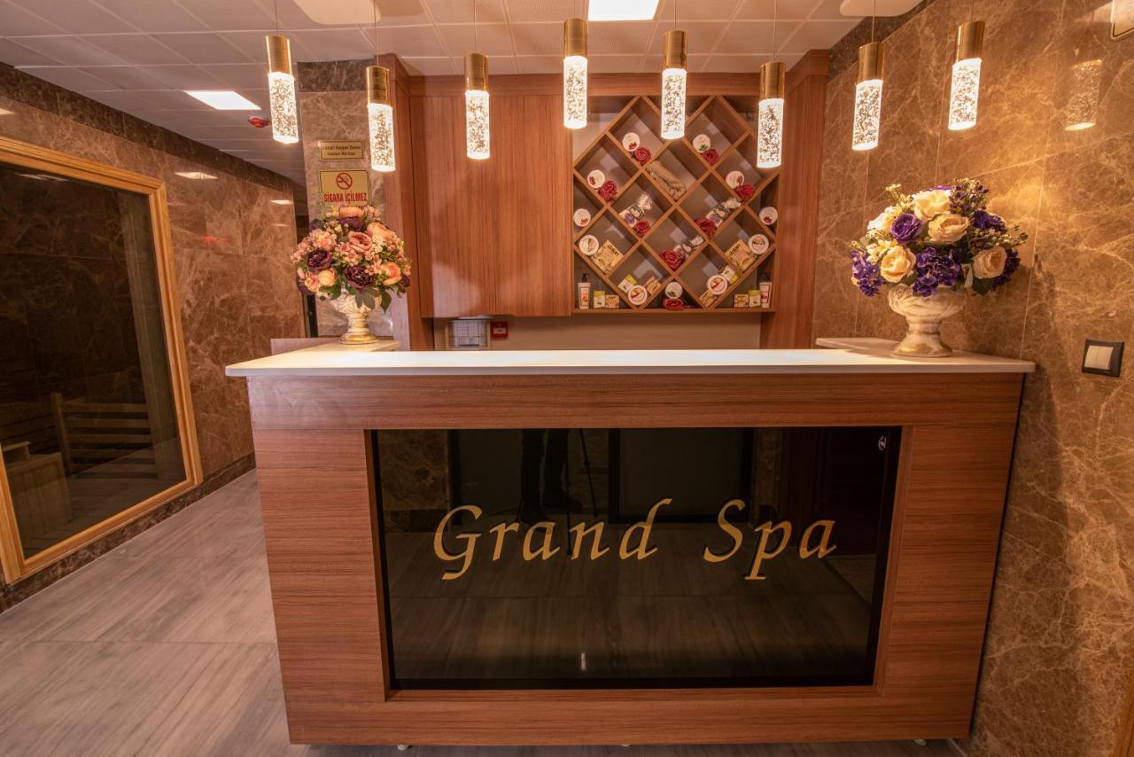 Mus Grand Hotel Kültér fotó